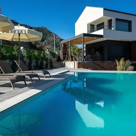 וילה Greenblue - Unique In Nature With A Pool