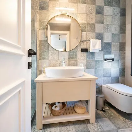 Greenblue - Unique In Nature With A Pool 别墅 *