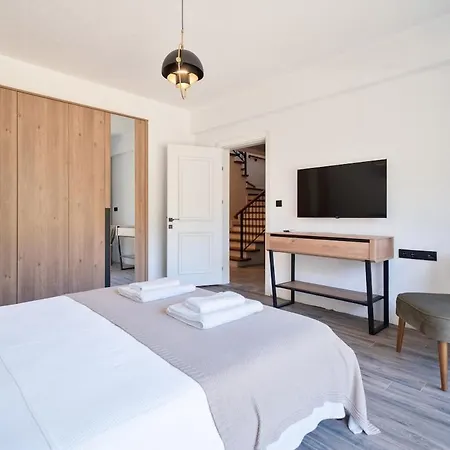 别墅 Greenblue - Unique In Nature With A Pool 费特希耶