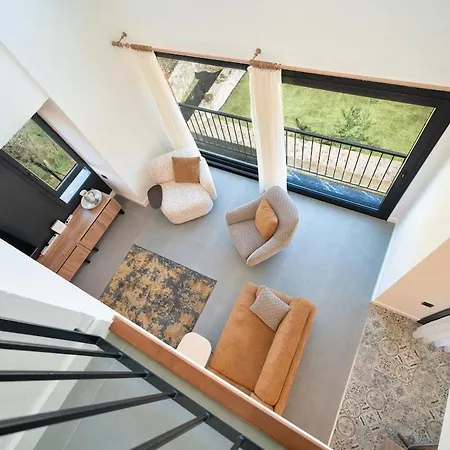 Greenblue - Unique In Nature With A Pool 费特希耶