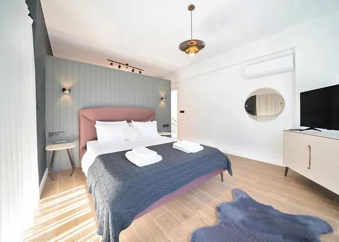 Greenblue - Unique In Nature With A Pool Βίλα