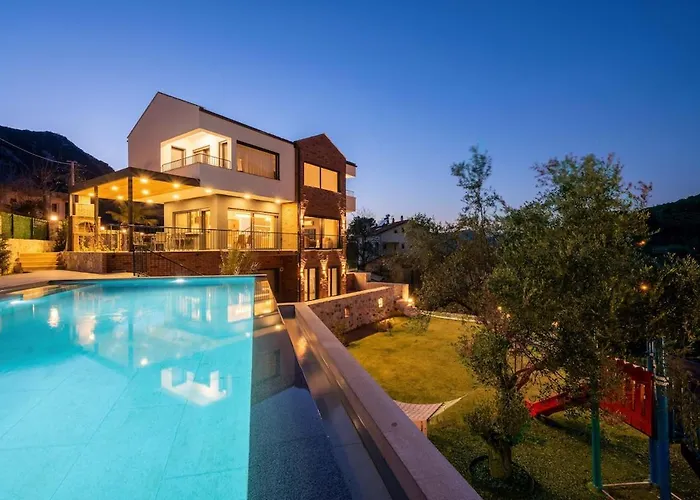 Villa Greenblue - Unique In Nature With A Pool *